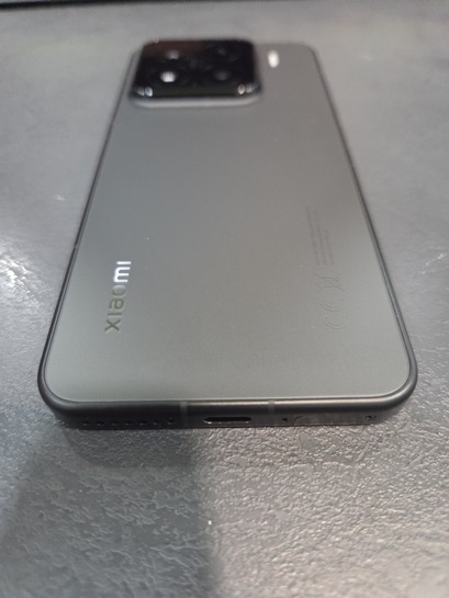 Xiaomi 15 12GB/512GB Black 5G Smartphone used