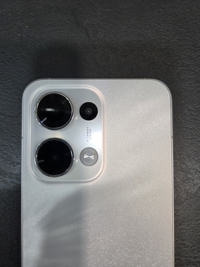 Oppo Reno13 5G Dual SIM (12/256GB) Plume White used