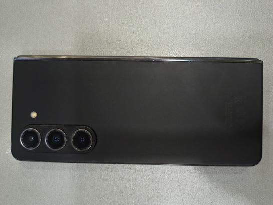 Samsung Galaxy Z Fold5 5G 12/256GB Phantom Black used