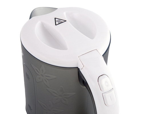 ADLER PLASTIC TRAVEL KETTLE 0,6L AD1268