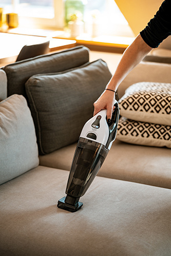 CAMRY CORDLESS BAGLESS VACUUM CLEANER CR7046